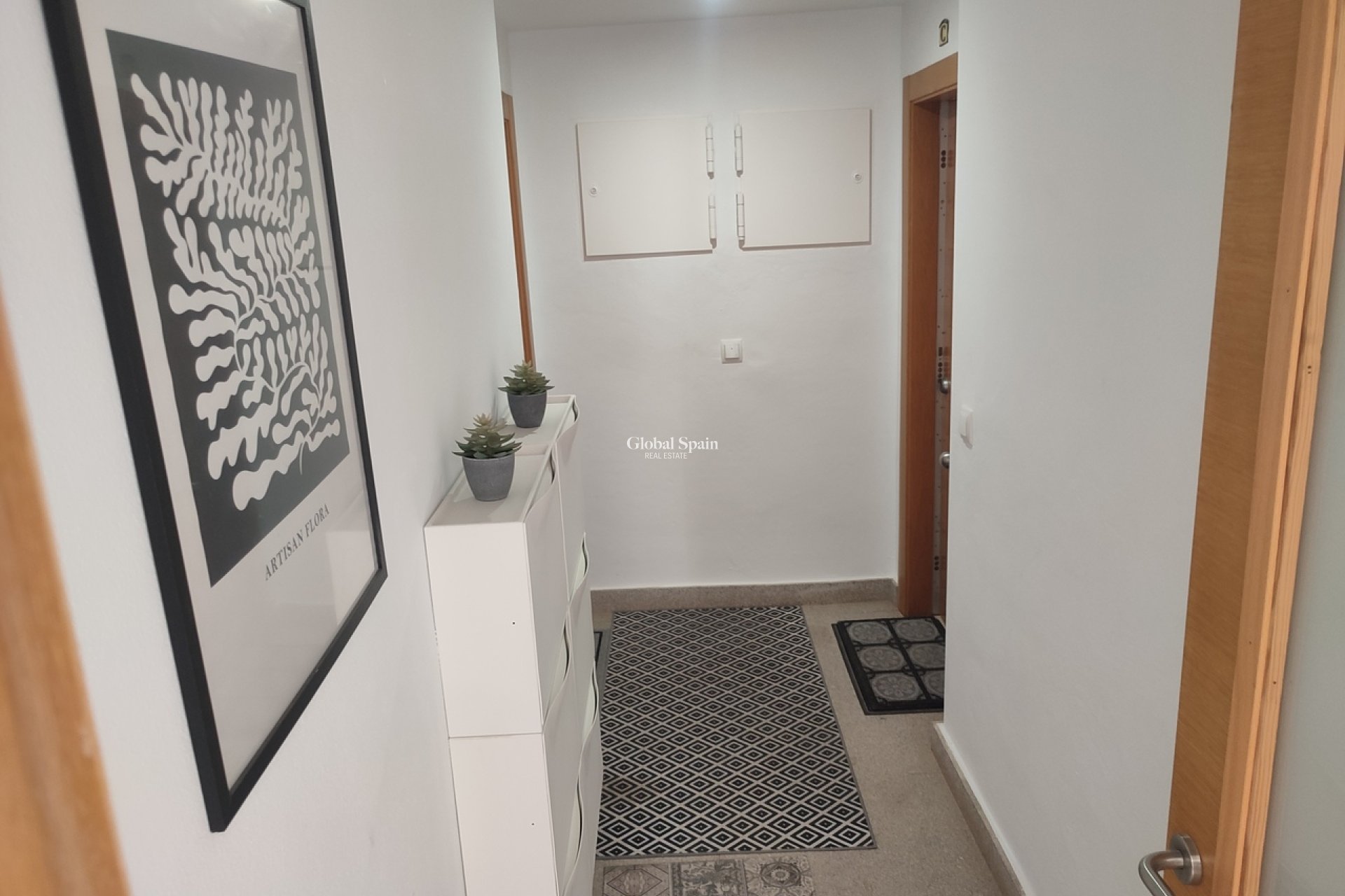 Revente - APPARTEMENT -
SUCINA - Inland
