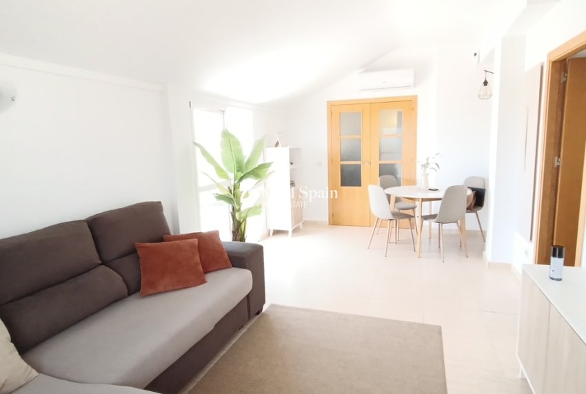 Revente - APPARTEMENT -
SUCINA - Inland
