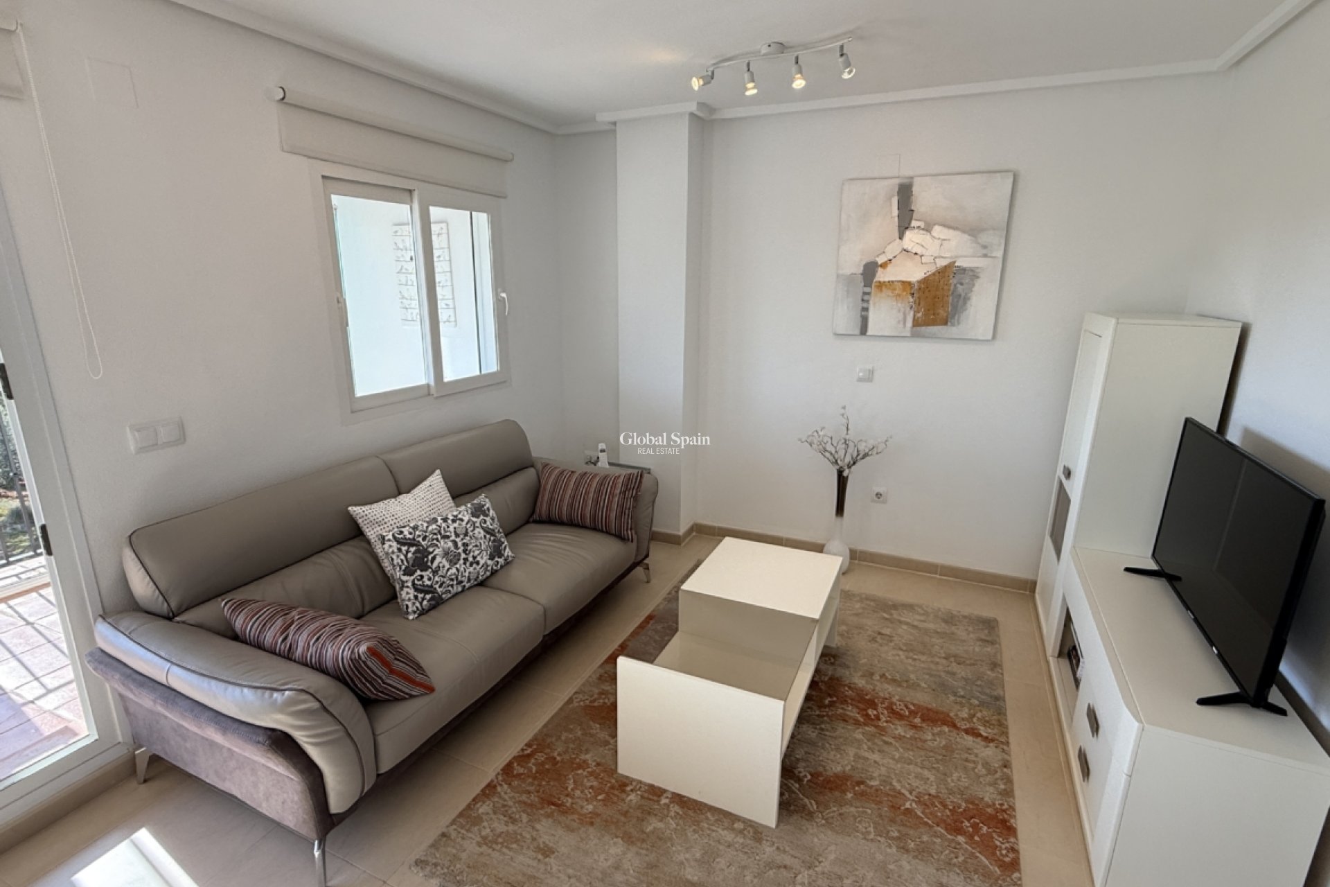 Revente - APPARTEMENT -
SUCINA - Inland
