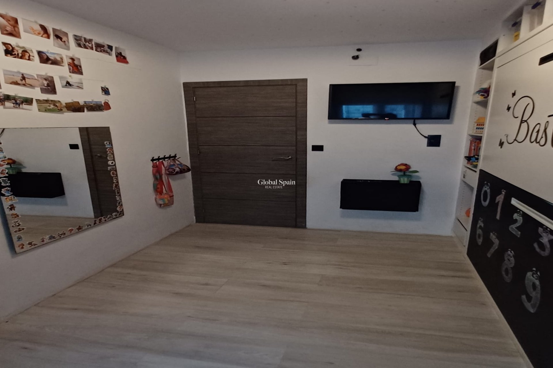 Revente - APPARTEMENT -
TORRE DE LA HORADADA - Costa Blanca