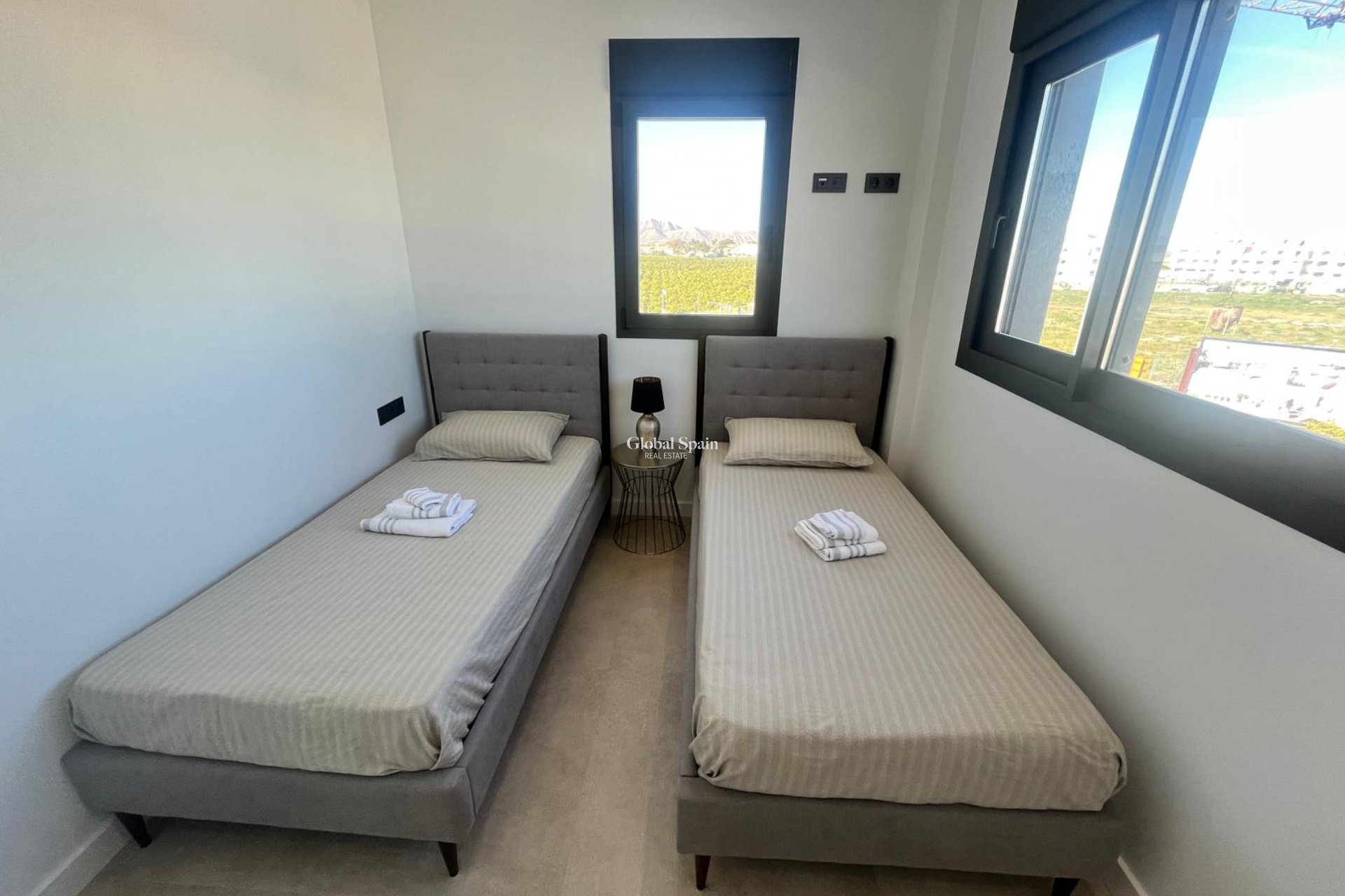 Revente - APPARTEMENT -
TORRE PACHECO - Inland