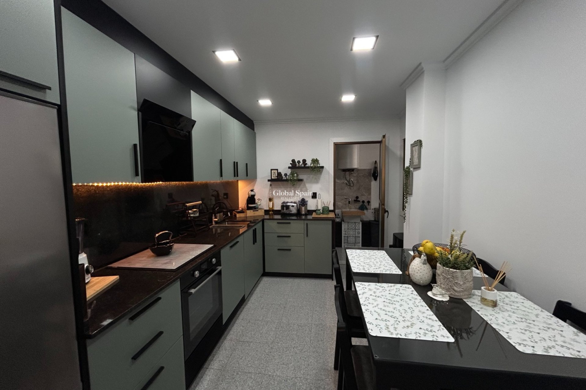 Revente - APPARTEMENT -
TORREMENDO - Costa Blanca