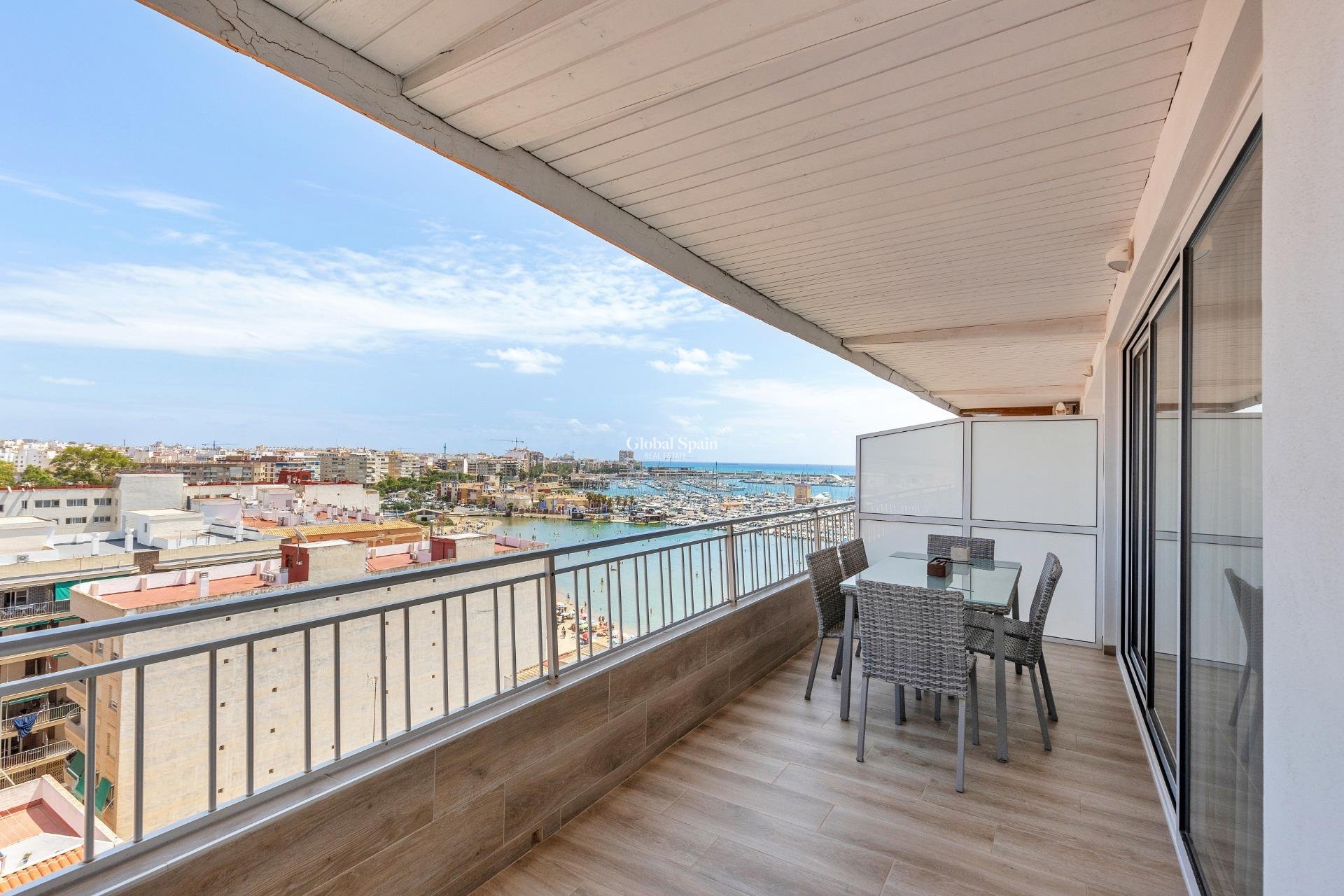 Revente - Appartement -
TORREVIEJA - Acequion