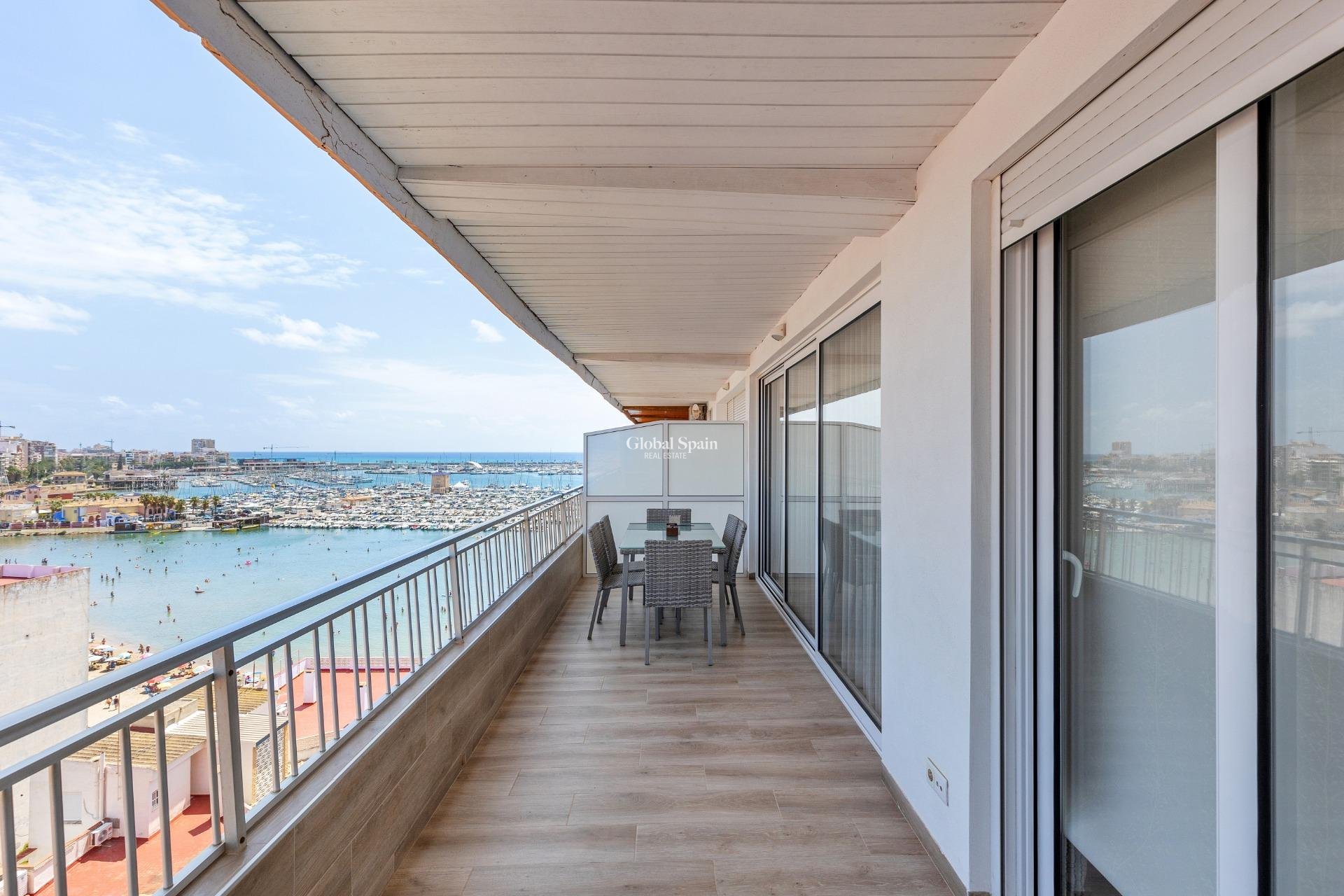 Revente - Appartement -
TORREVIEJA - Acequion