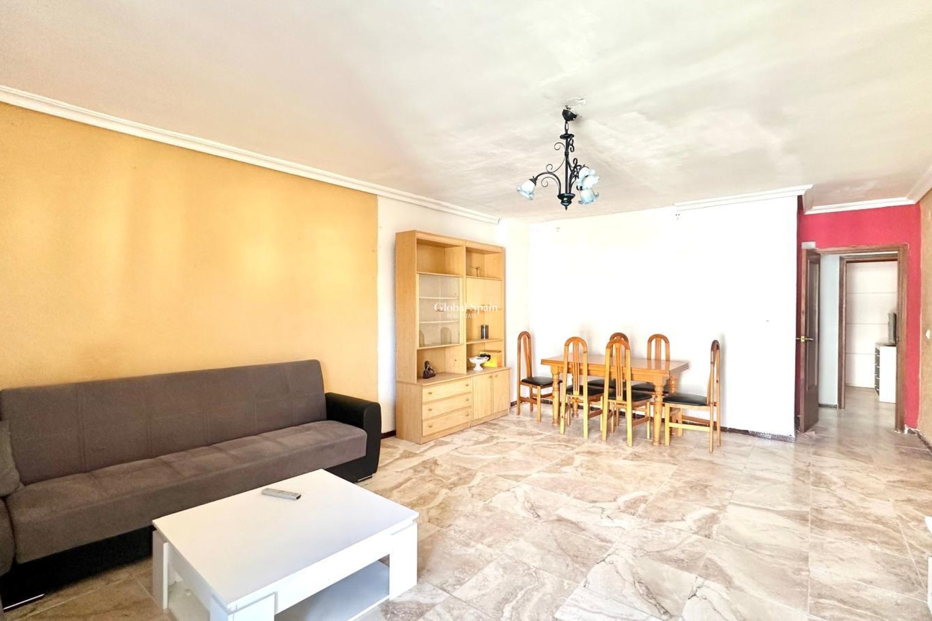 Revente - APPARTEMENT -
TORREVIEJA - Acequion