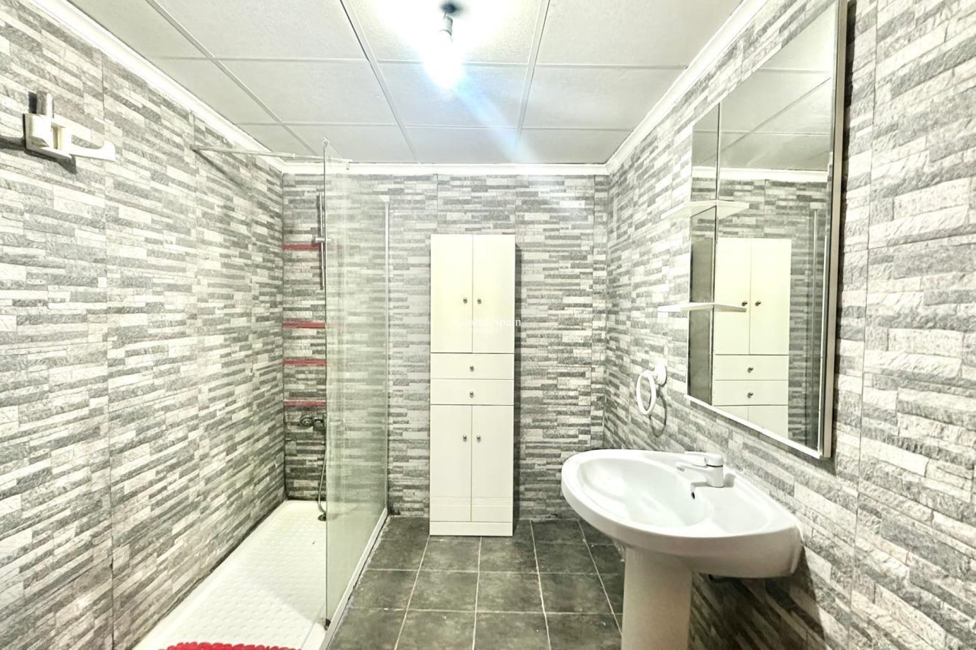 Revente - APPARTEMENT -
TORREVIEJA - Acequion