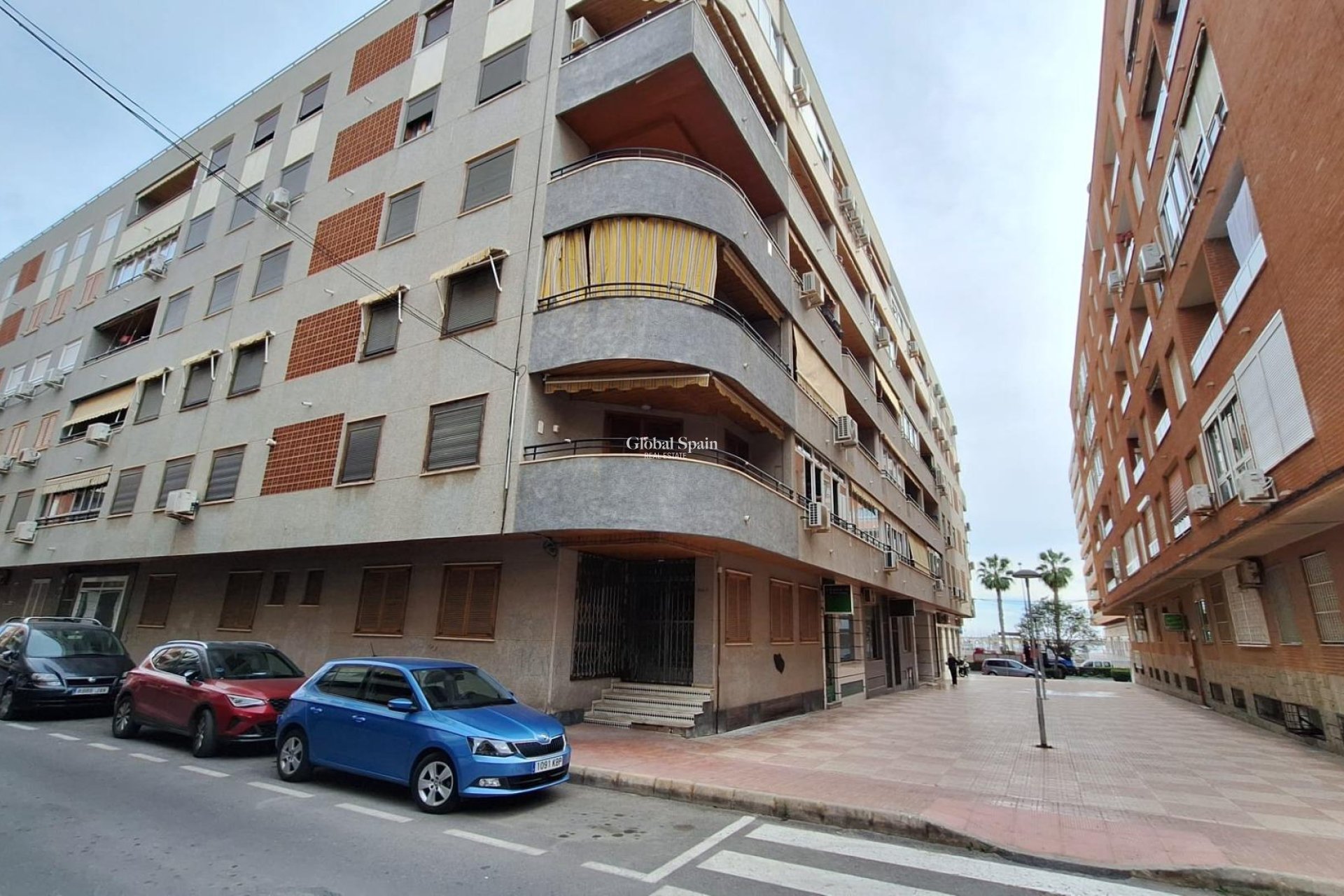 Revente - APPARTEMENT -
TORREVIEJA - Acequion
