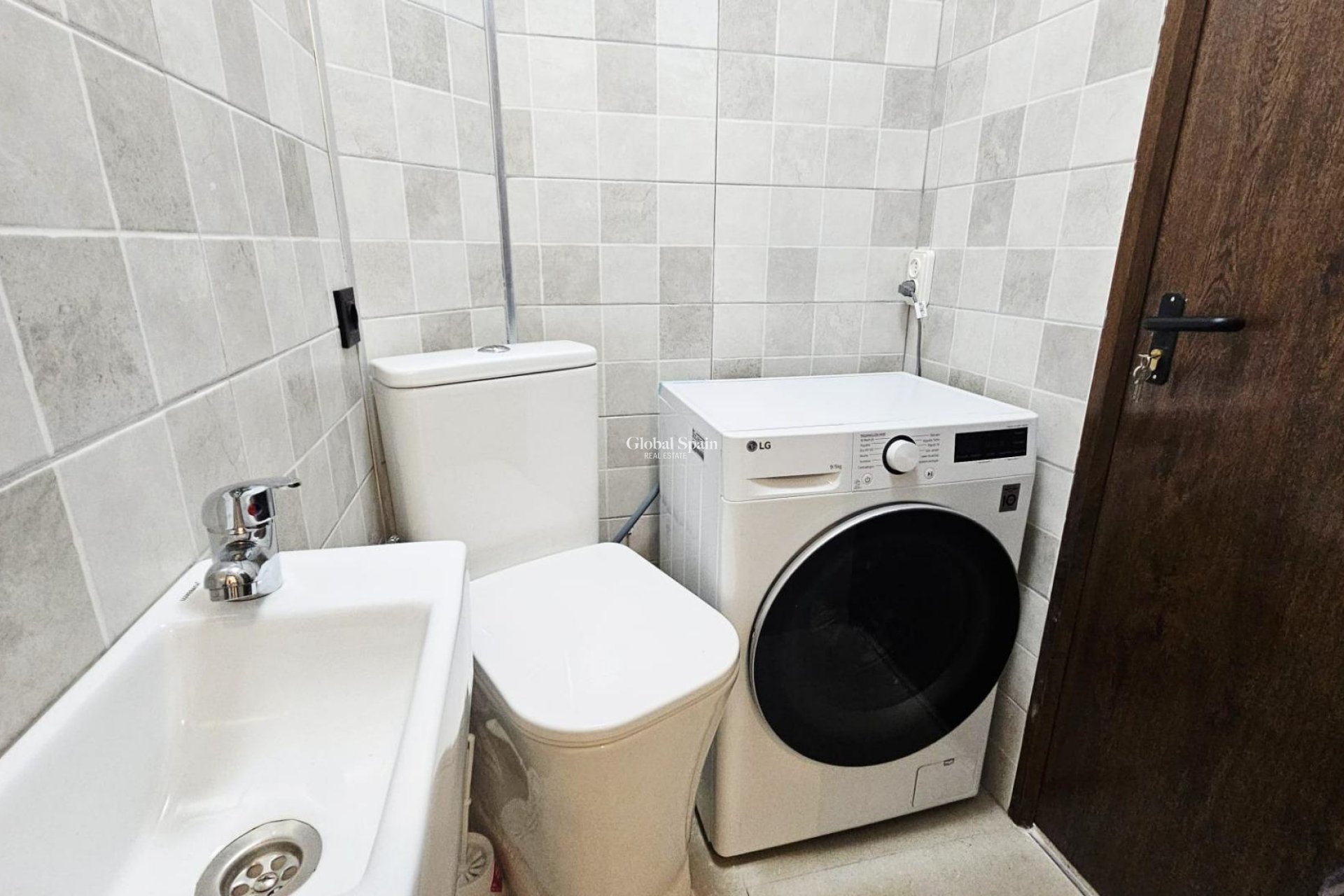 Revente - APPARTEMENT -
TORREVIEJA - Acequion