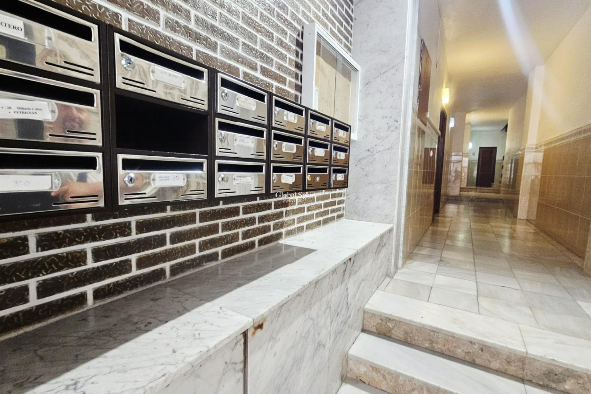 Revente - APPARTEMENT -
TORREVIEJA - Acequion