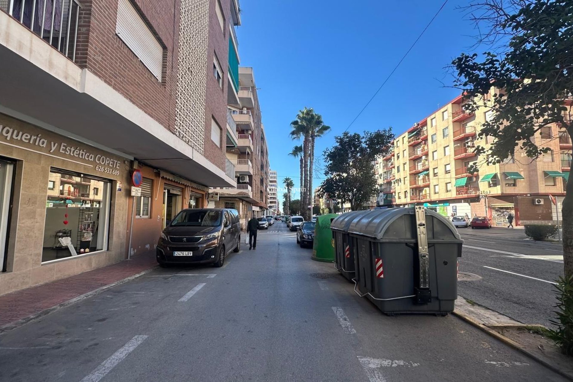 Revente - APPARTEMENT -
TORREVIEJA - Acequion