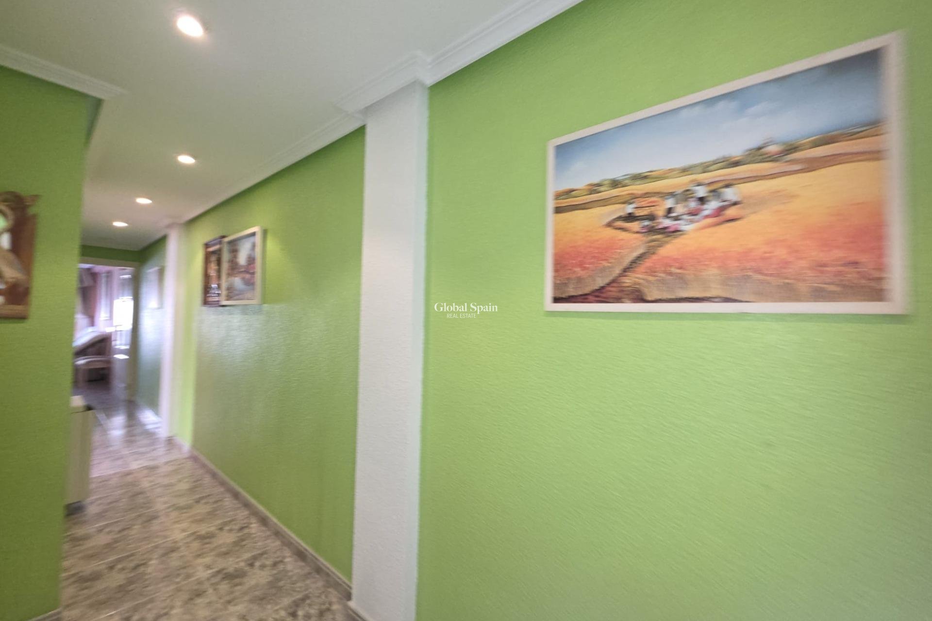 Revente - APPARTEMENT -
TORREVIEJA - Acequion