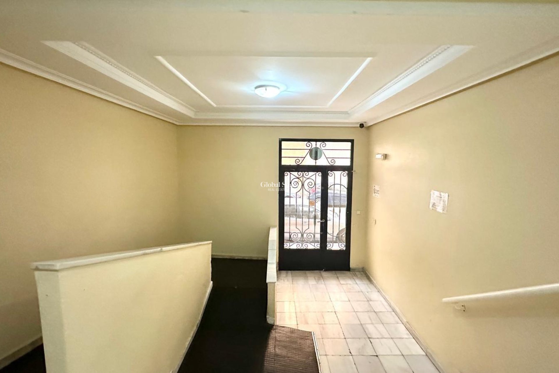 Revente - APPARTEMENT -
TORREVIEJA - Acequion