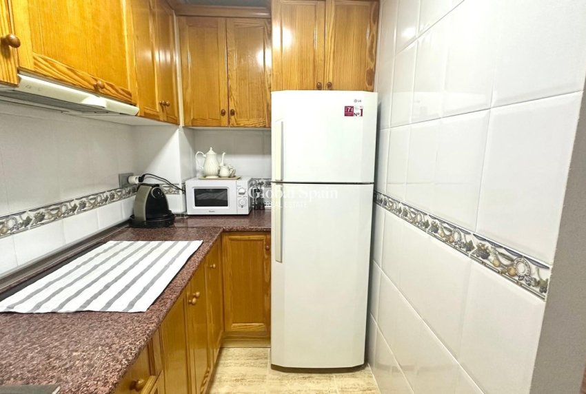 Revente - APPARTEMENT -
TORREVIEJA - Acequion