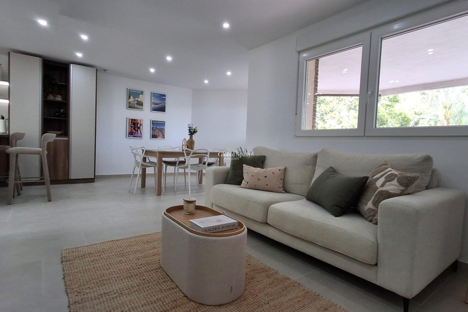 Revente - APPARTEMENT -
TORREVIEJA - Acequion