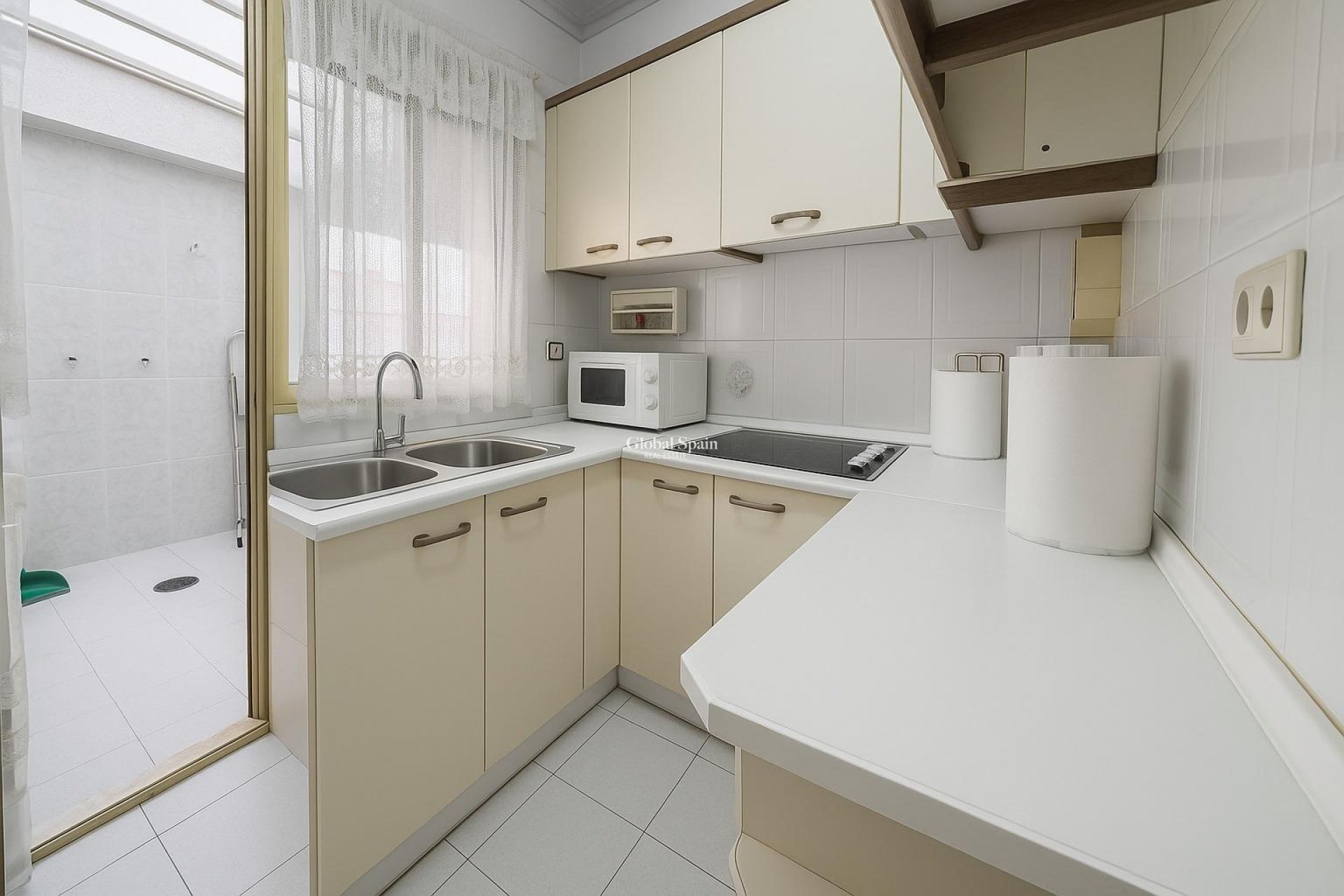 Revente - APPARTEMENT -
TORREVIEJA - Acequion
