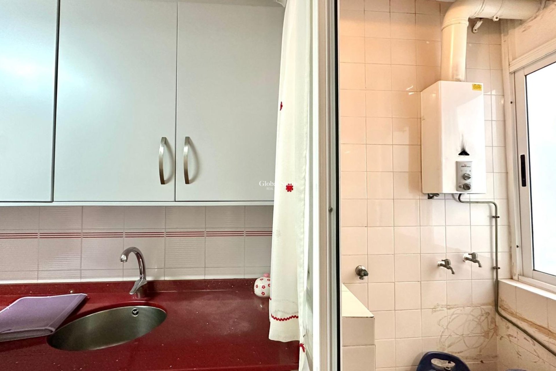 Revente - APPARTEMENT -
TORREVIEJA - Acequion