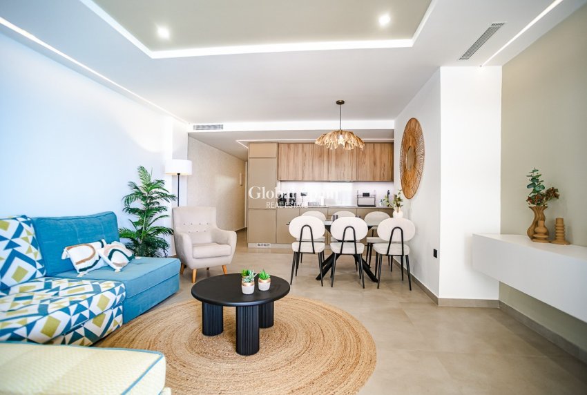 Revente - APPARTEMENT -
TORREVIEJA - Acequion