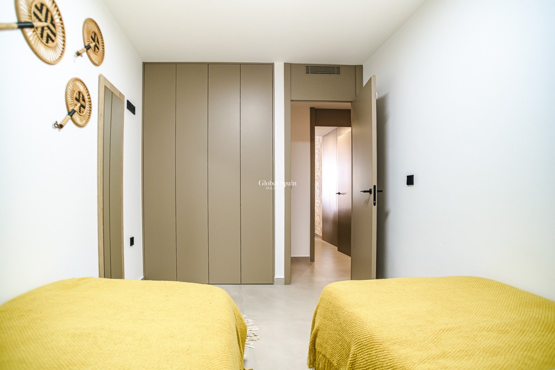 Revente - APPARTEMENT -
TORREVIEJA - Acequion