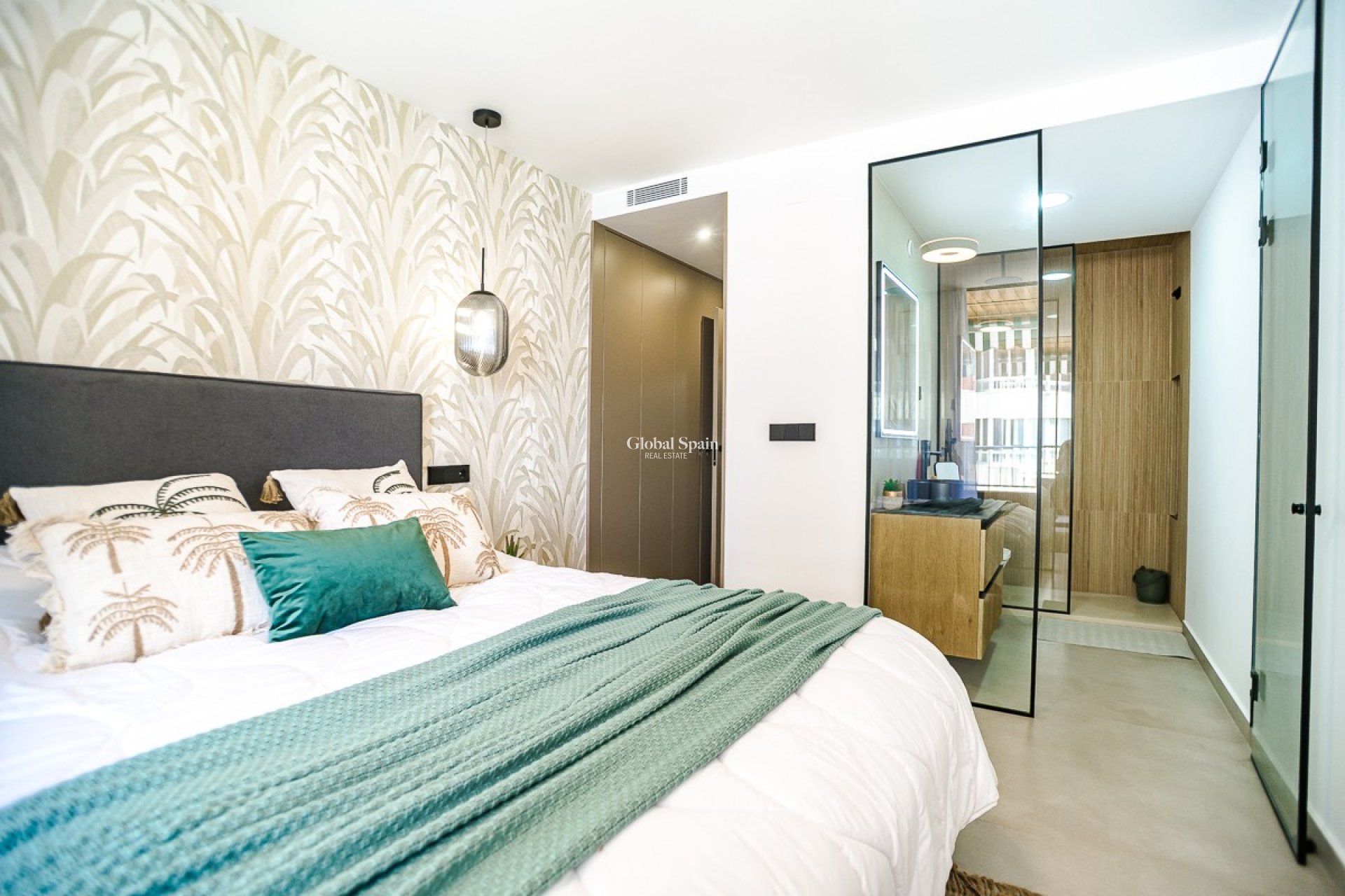 Revente - APPARTEMENT -
TORREVIEJA - Acequion