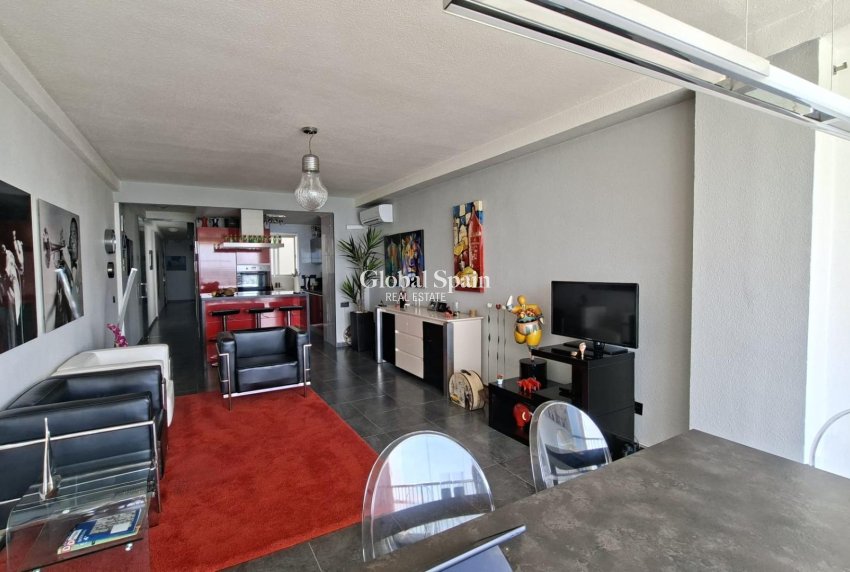 Revente - APPARTEMENT -
TORREVIEJA - Acequion