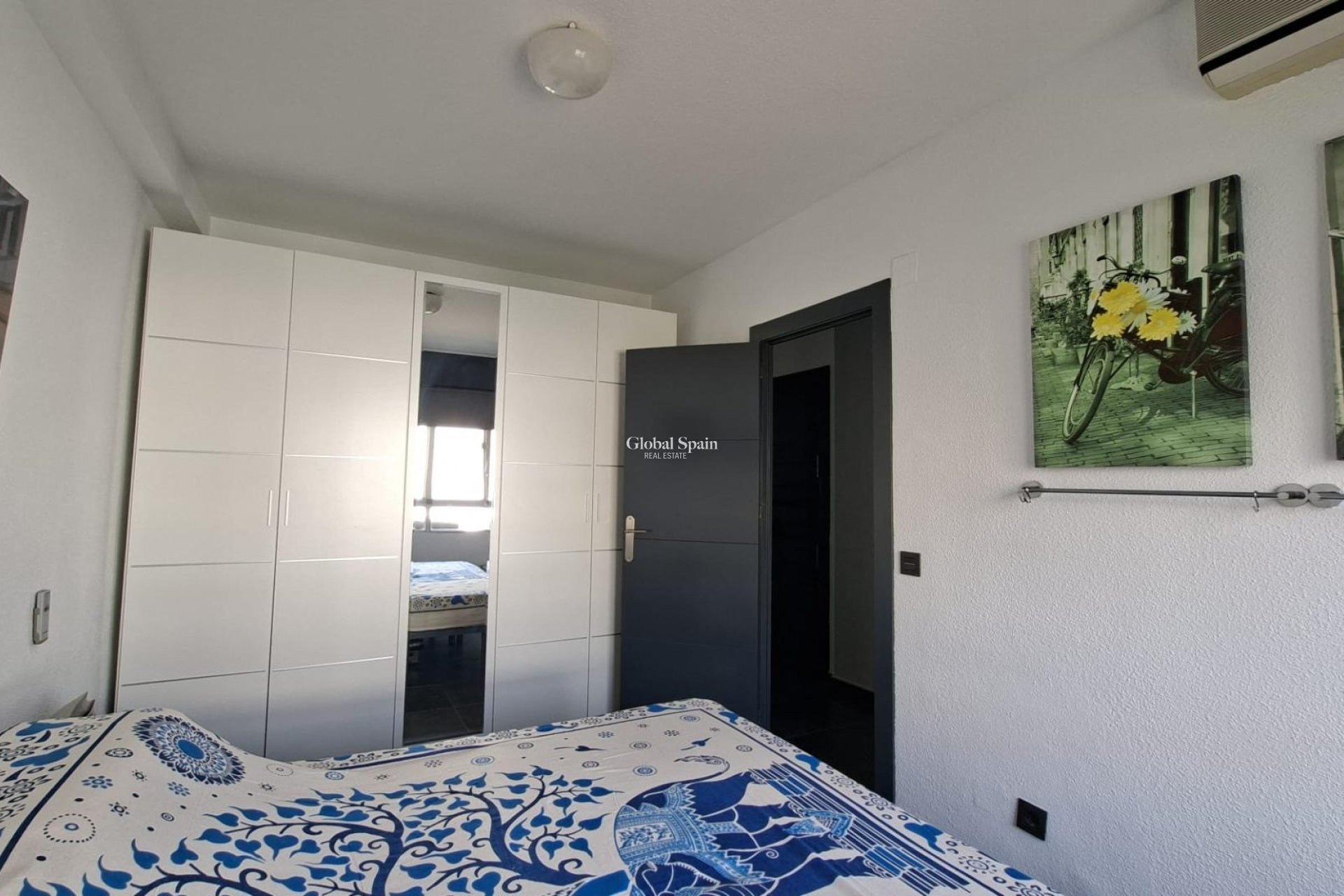 Revente - APPARTEMENT -
TORREVIEJA - Acequion