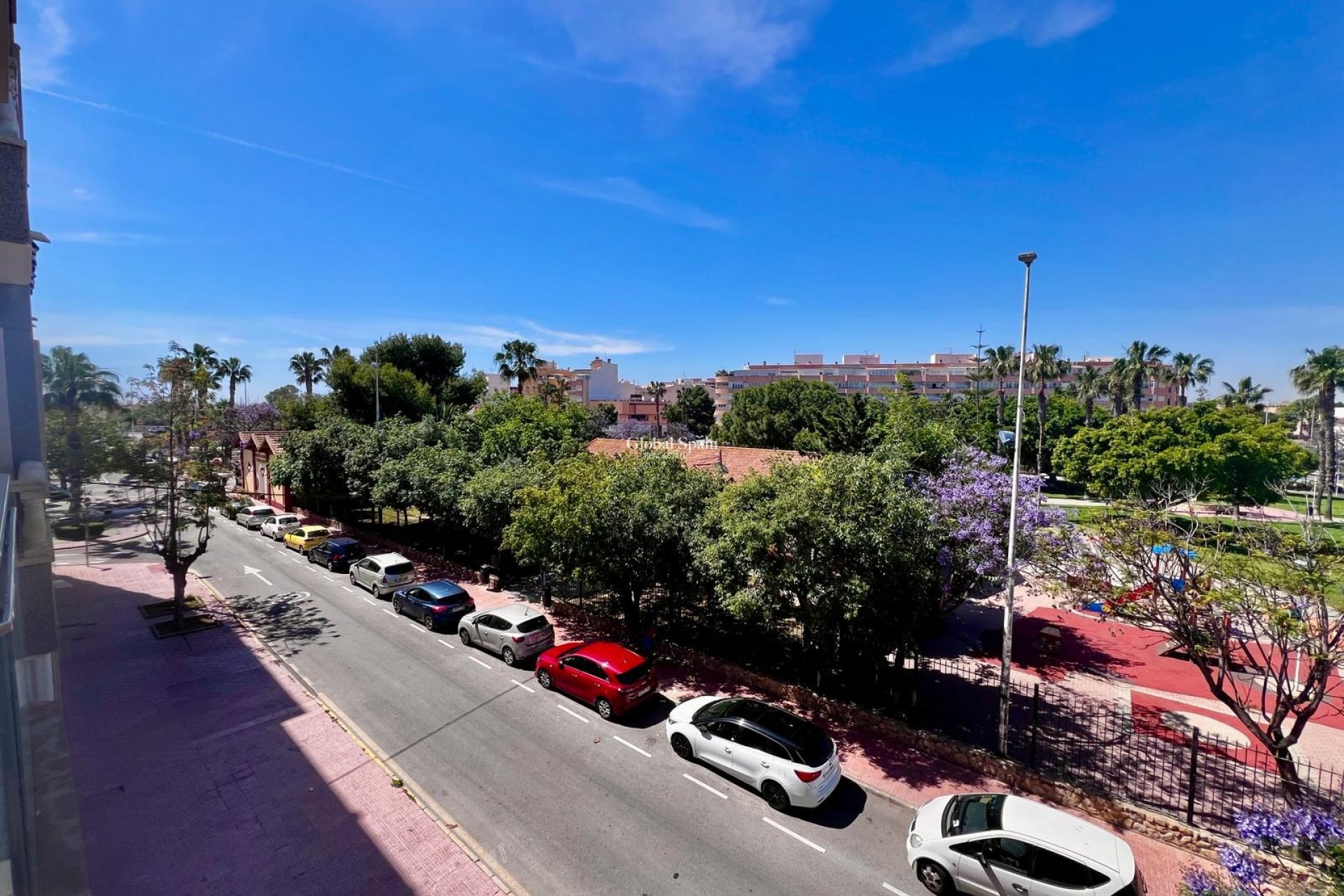 Revente - APPARTEMENT -
TORREVIEJA - Acequion