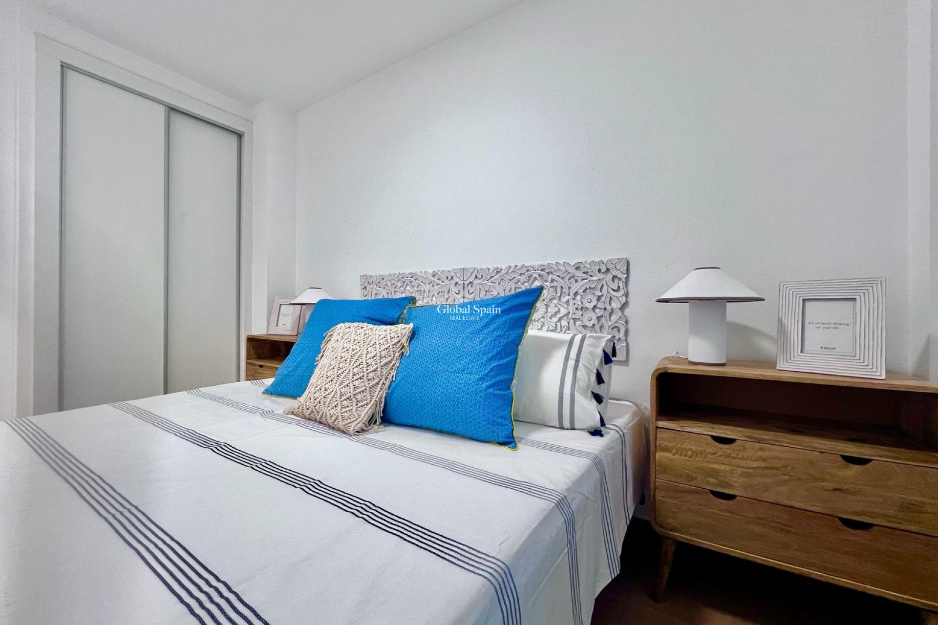 Revente - APPARTEMENT -
TORREVIEJA - Acequion