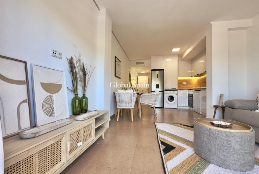 Revente - APPARTEMENT -
TORREVIEJA - Acequion