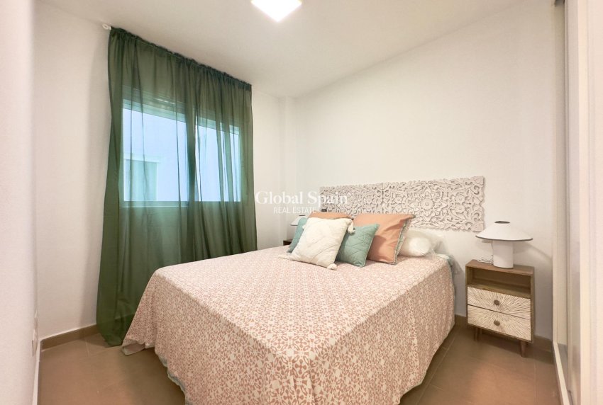 Revente - APPARTEMENT -
TORREVIEJA - Acequion