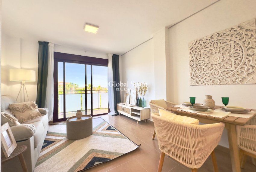 Revente - APPARTEMENT -
TORREVIEJA - Acequion