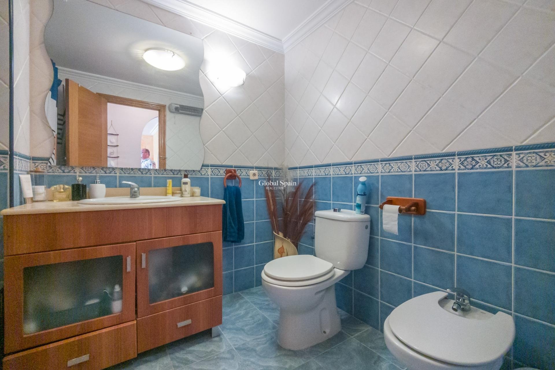 Revente - APPARTEMENT -
TORREVIEJA - Acequion