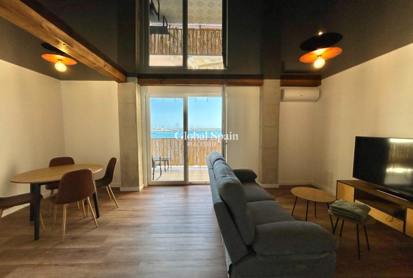 Revente - APPARTEMENT -
TORREVIEJA - Acequion