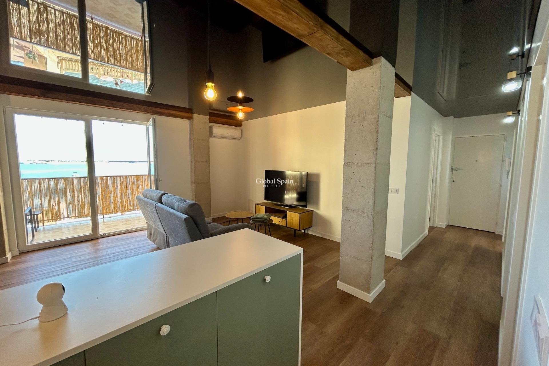 Revente - APPARTEMENT -
TORREVIEJA - Acequion