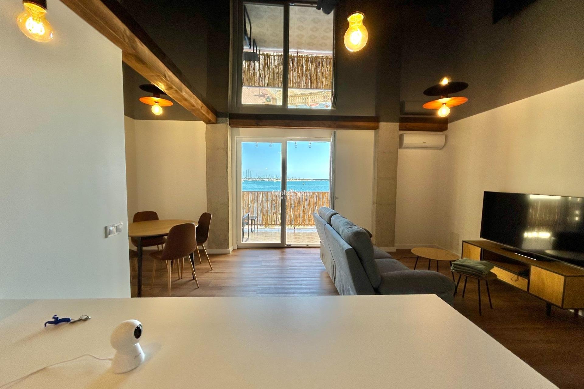 Revente - APPARTEMENT -
TORREVIEJA - Acequion