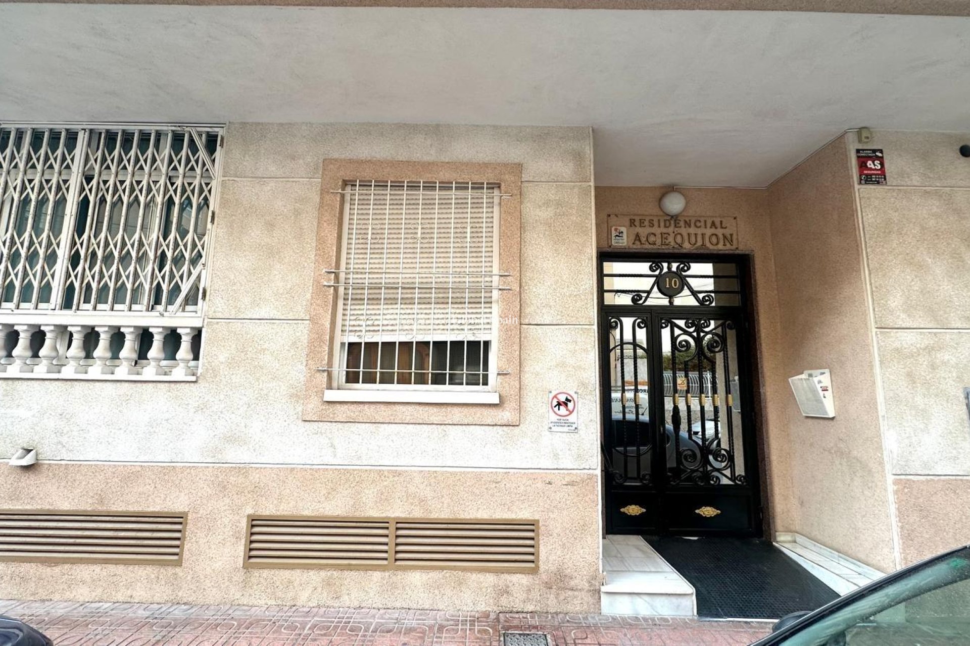 Revente - APPARTEMENT -
TORREVIEJA - Acequion