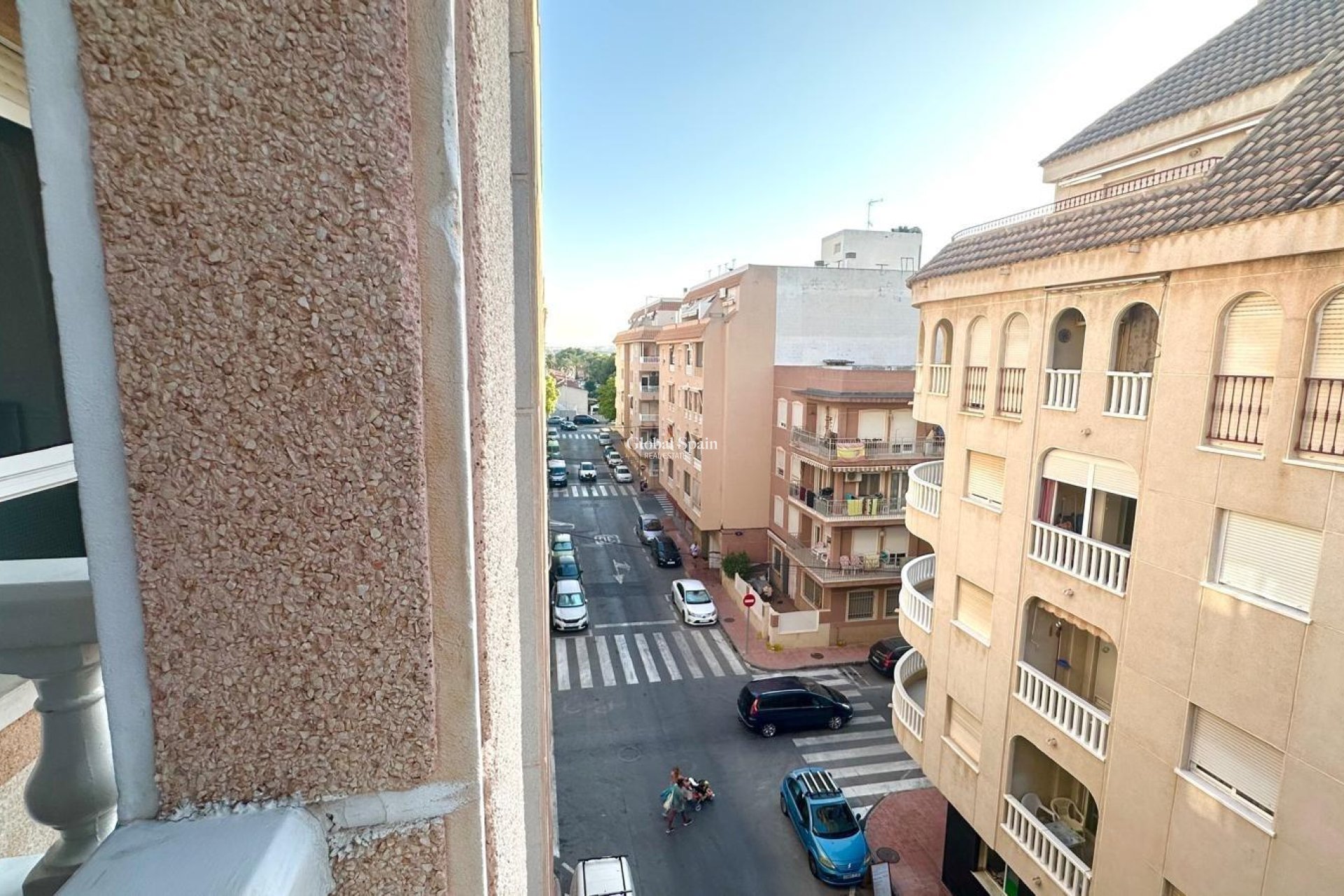 Revente - APPARTEMENT -
TORREVIEJA - Acequion