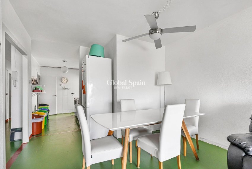 Revente - APPARTEMENT -
TORREVIEJA - Acequion