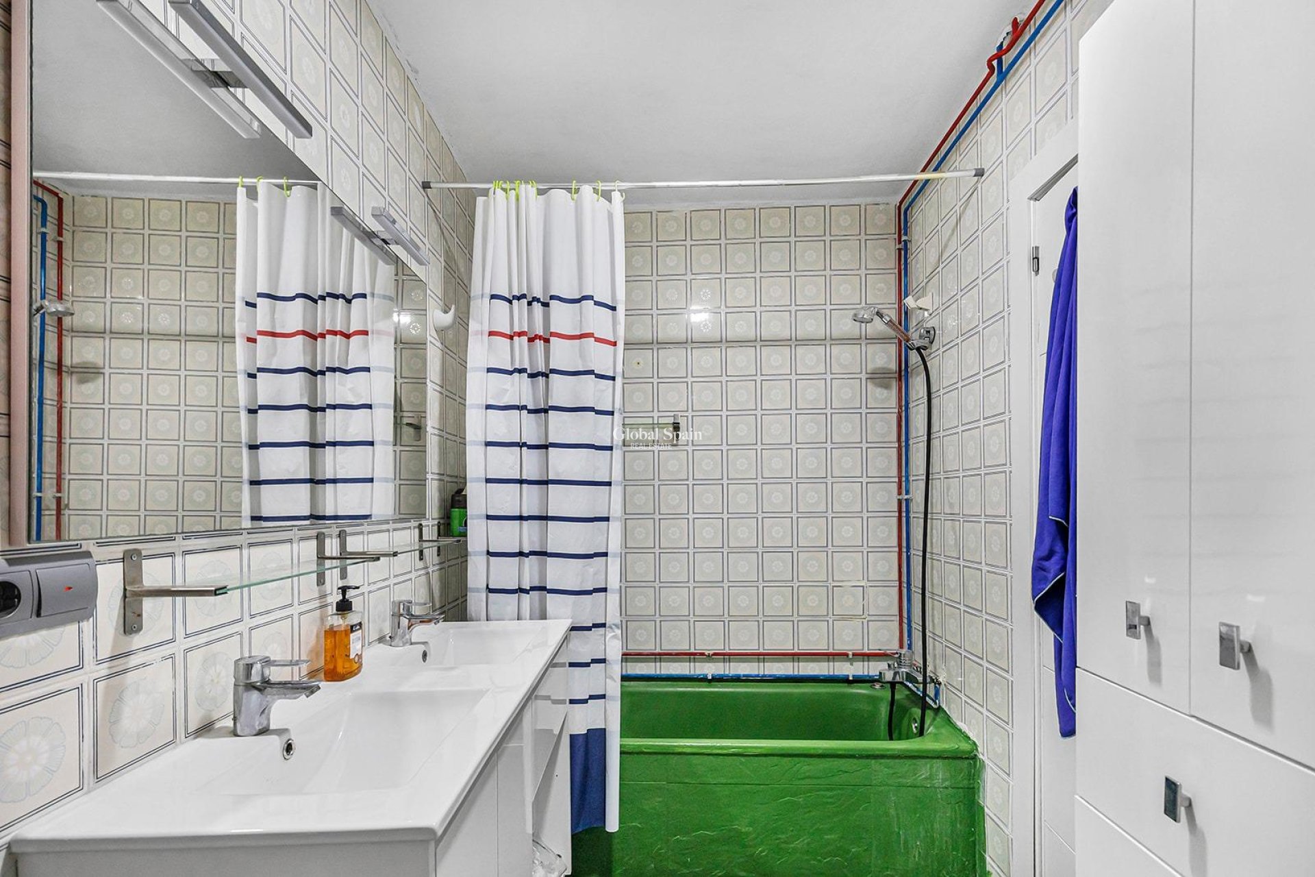 Revente - APPARTEMENT -
TORREVIEJA - Acequion