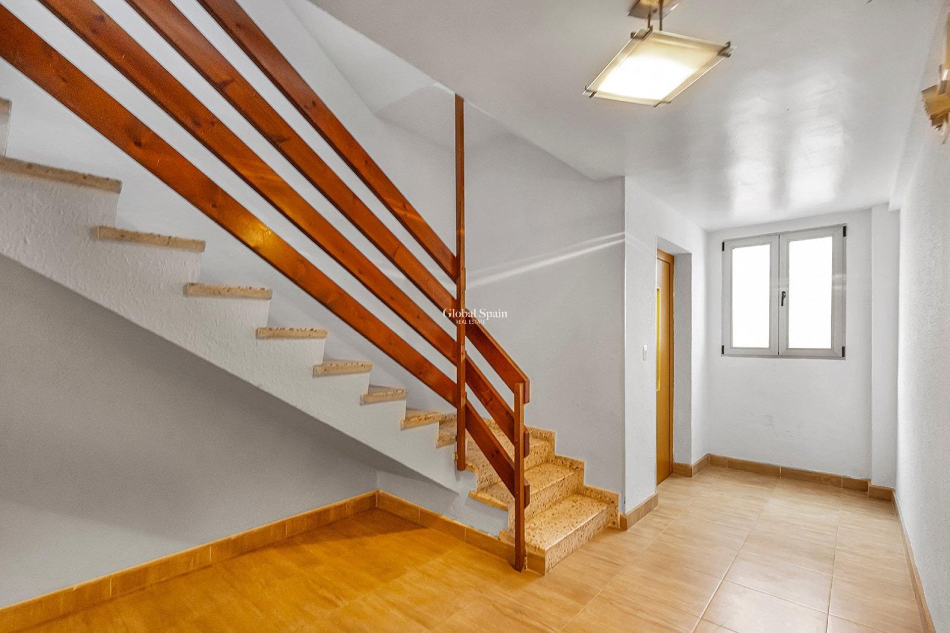 Revente - APPARTEMENT -
TORREVIEJA - Acequion