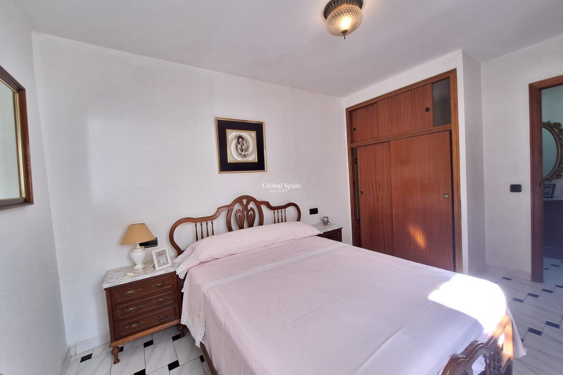 Revente - APPARTEMENT -
TORREVIEJA - Acequion