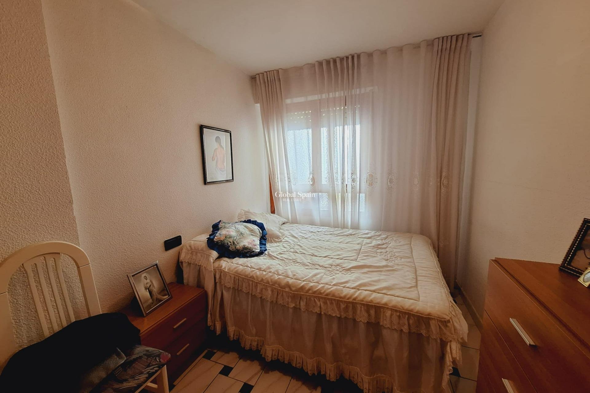 Revente - APPARTEMENT -
TORREVIEJA - Acequion