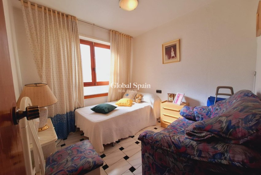 Revente - APPARTEMENT -
TORREVIEJA - Acequion