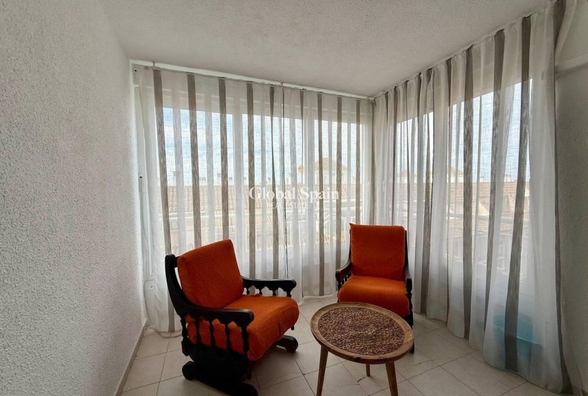Revente - APPARTEMENT -
TORREVIEJA - Acequion