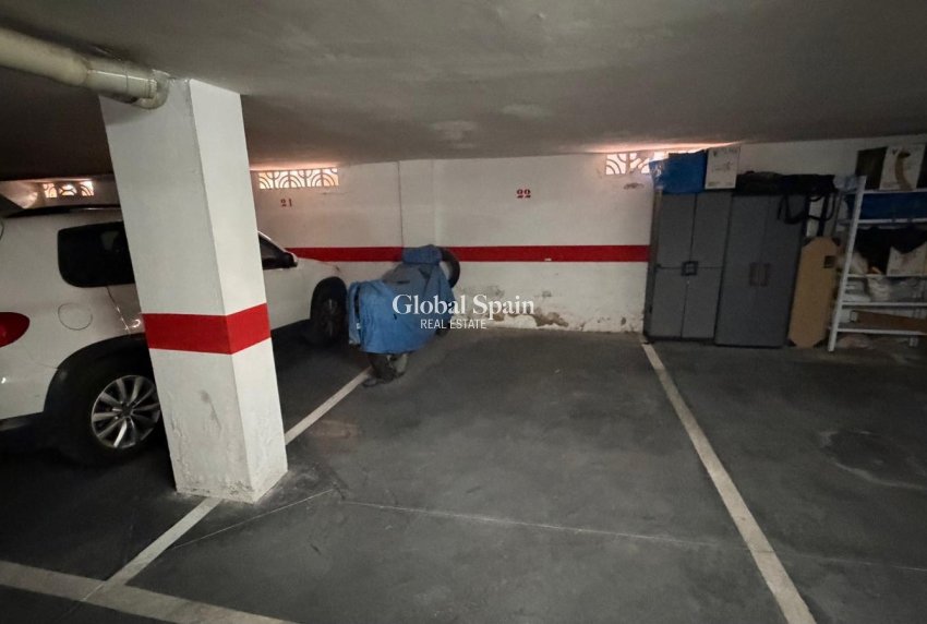 Revente - APPARTEMENT -
TORREVIEJA - Acequion