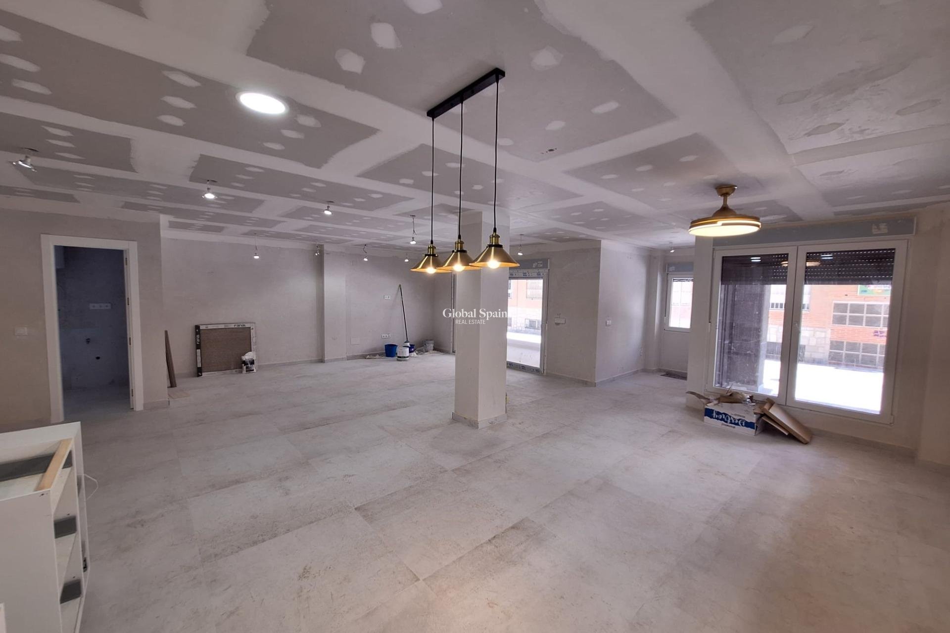 Revente - APPARTEMENT -
TORREVIEJA - Acequion