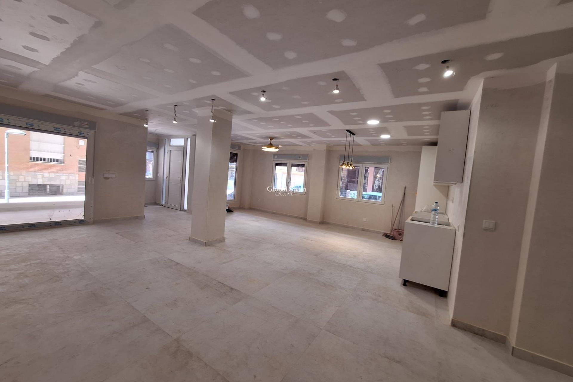 Revente - APPARTEMENT -
TORREVIEJA - Acequion