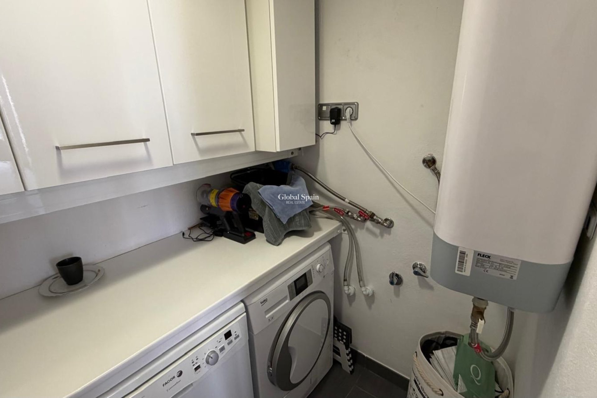 Revente - APPARTEMENT -
TORREVIEJA - Acequion