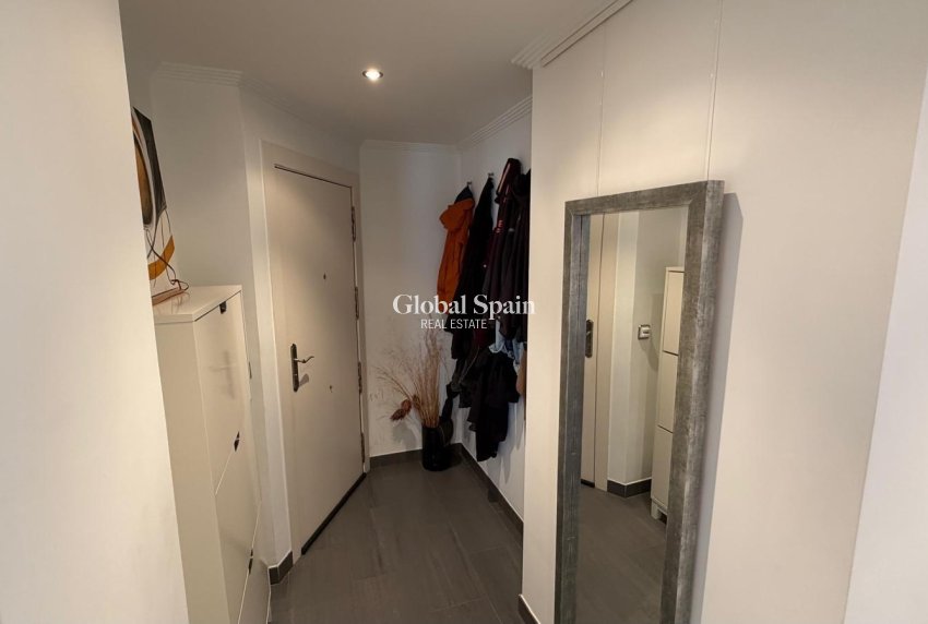 Revente - APPARTEMENT -
TORREVIEJA - Acequion