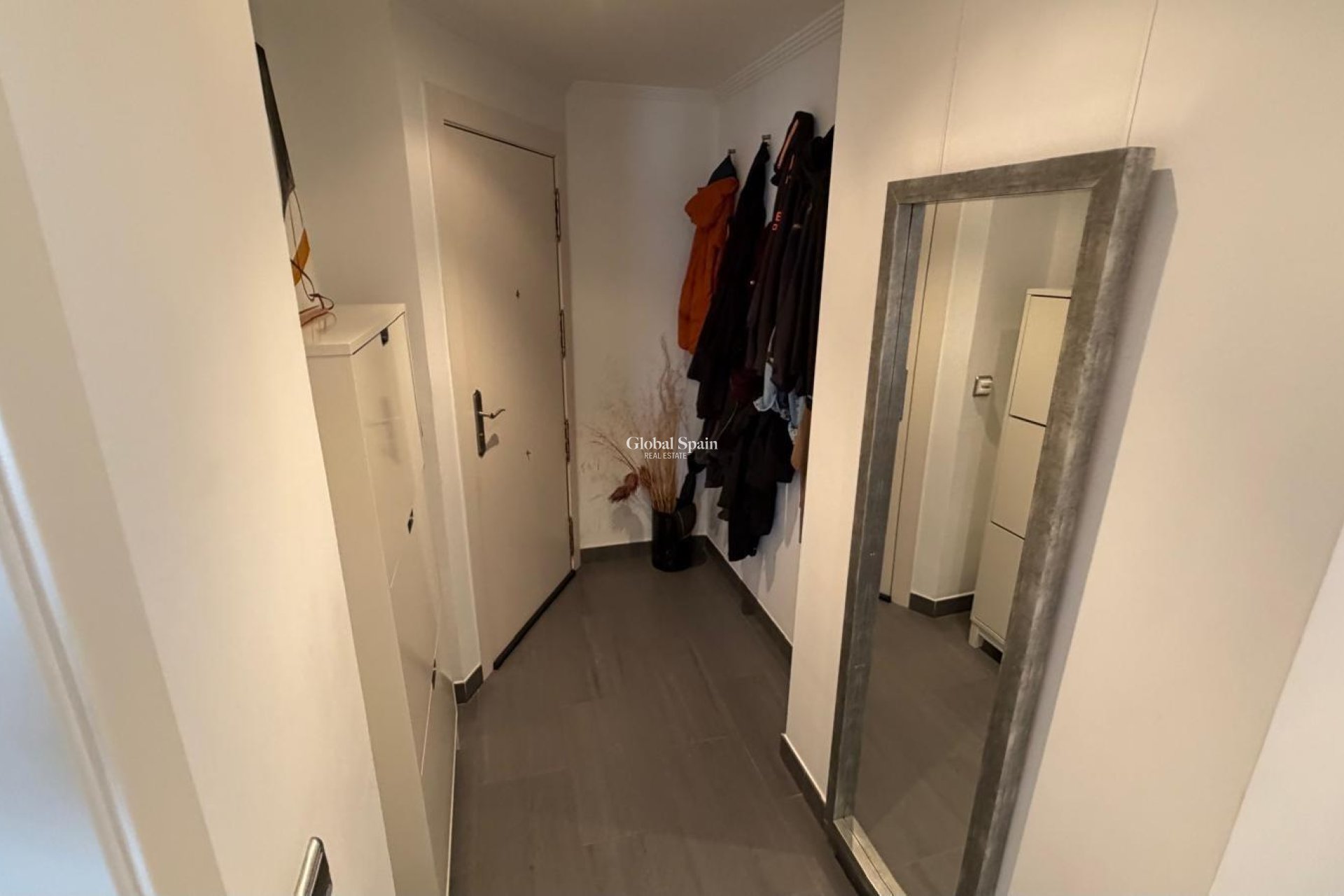 Revente - APPARTEMENT -
TORREVIEJA - Acequion