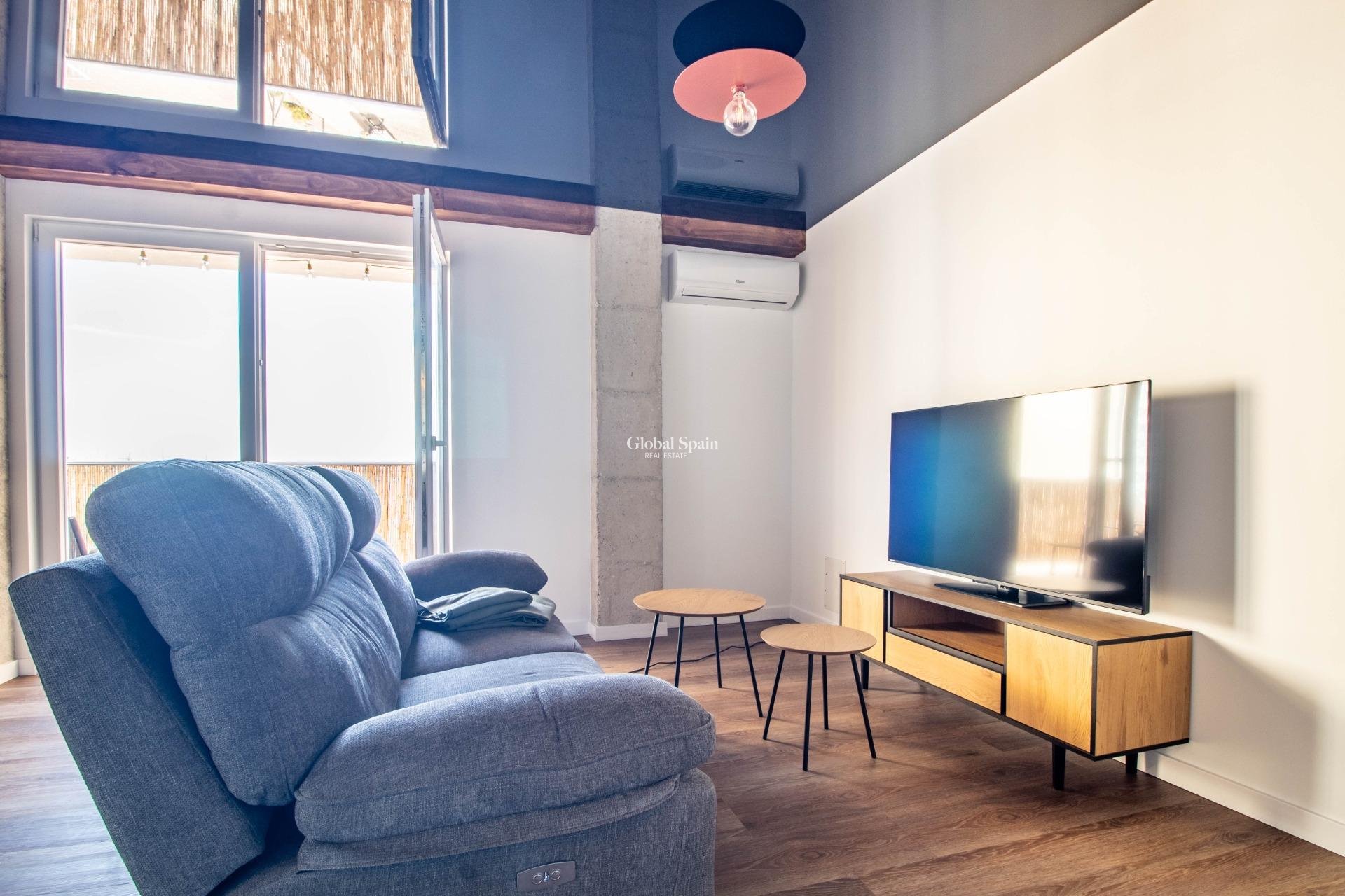 Revente - APPARTEMENT -
TORREVIEJA - Acequion